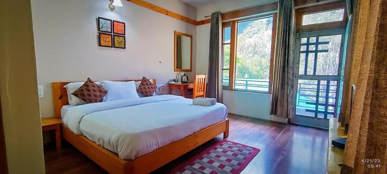Tirthan Grand Riverside Banjār Eksteriør bilde
