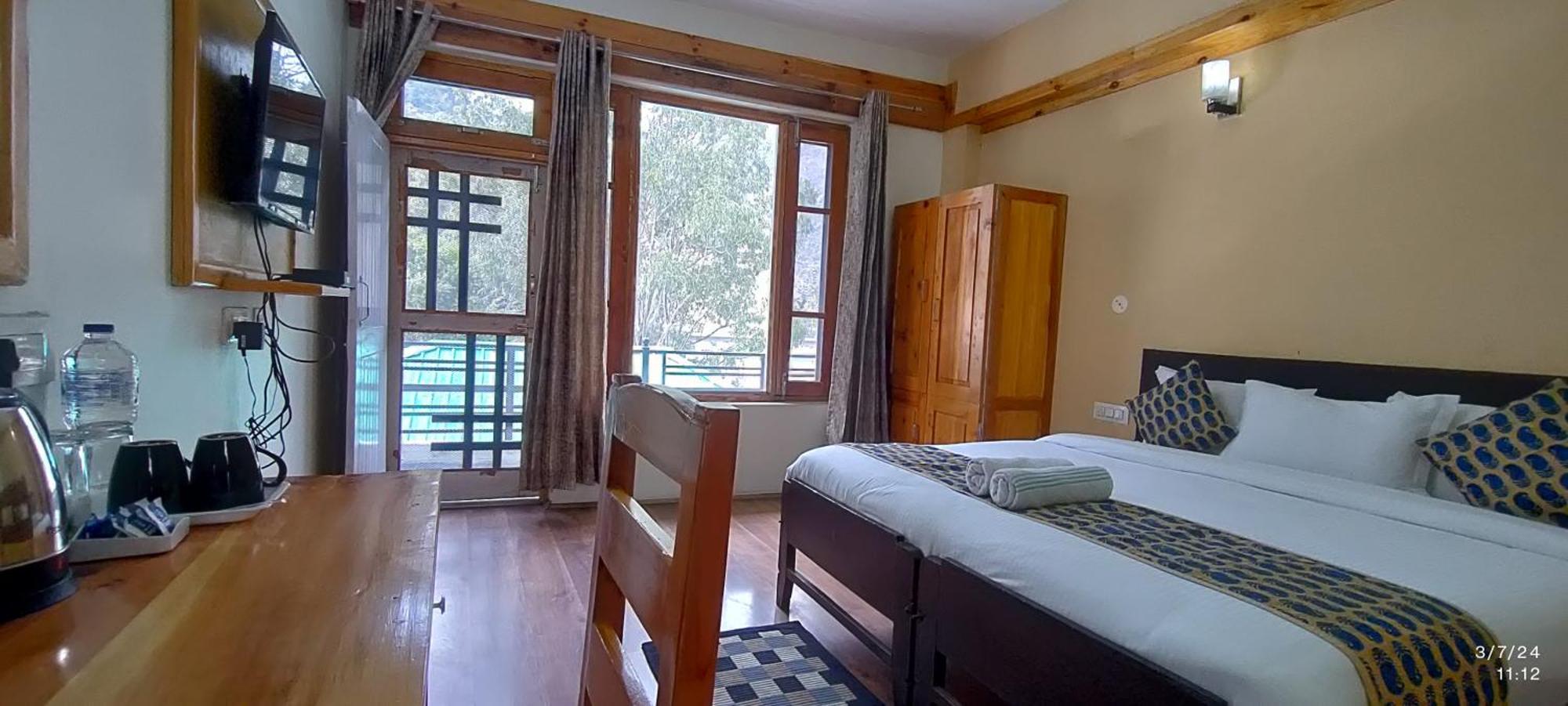 Tirthan Grand Riverside Banjār Eksteriør bilde